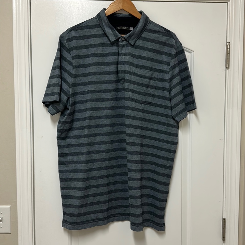NWT Banana Republic performance Pique Polo